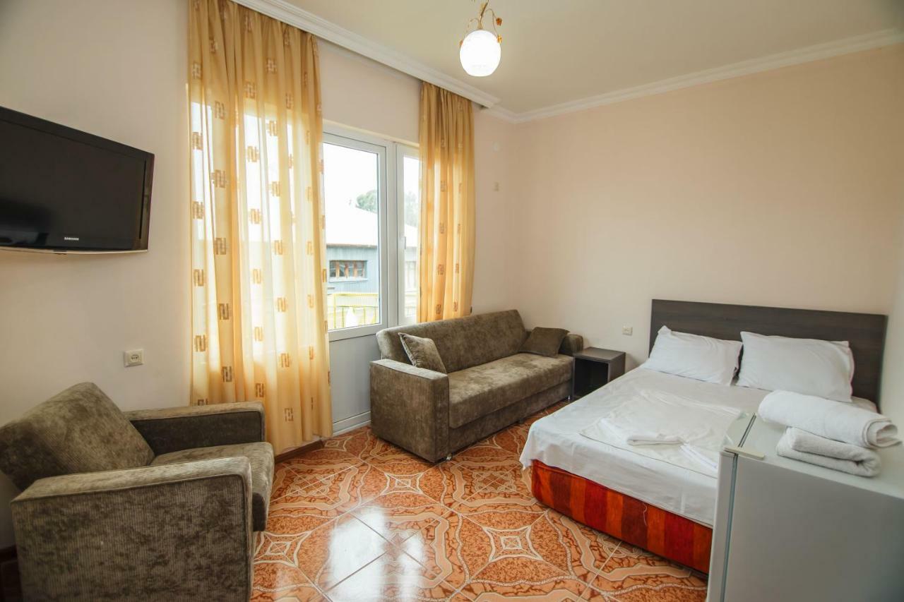 Guest House Nia 고니오 외부 사진