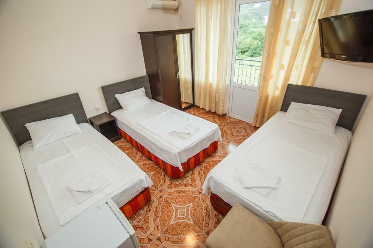 Guest House Nia 고니오 외부 사진
